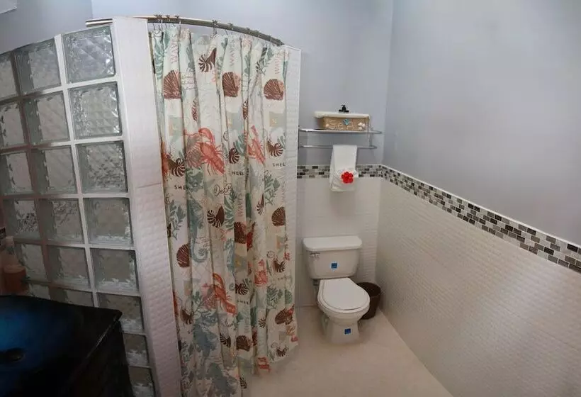 Hotelli Seaside Chateau Resort