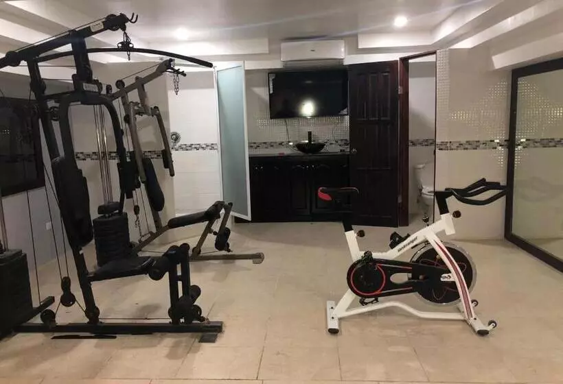 Hotelli Seaside Chateau Resort