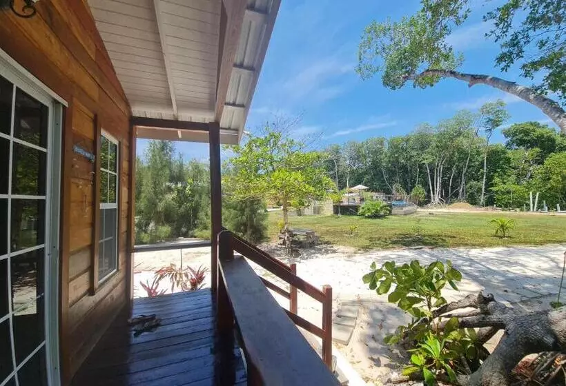 Hotelli Seaside Chateau Resort