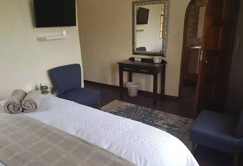 پانسیون Airport Tower Lodge
