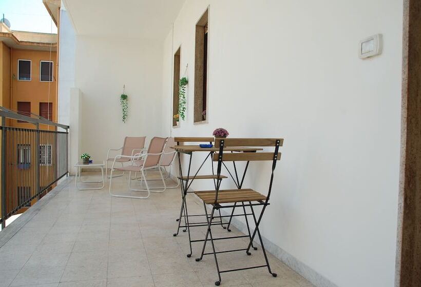 پانسیون Baris Central Station