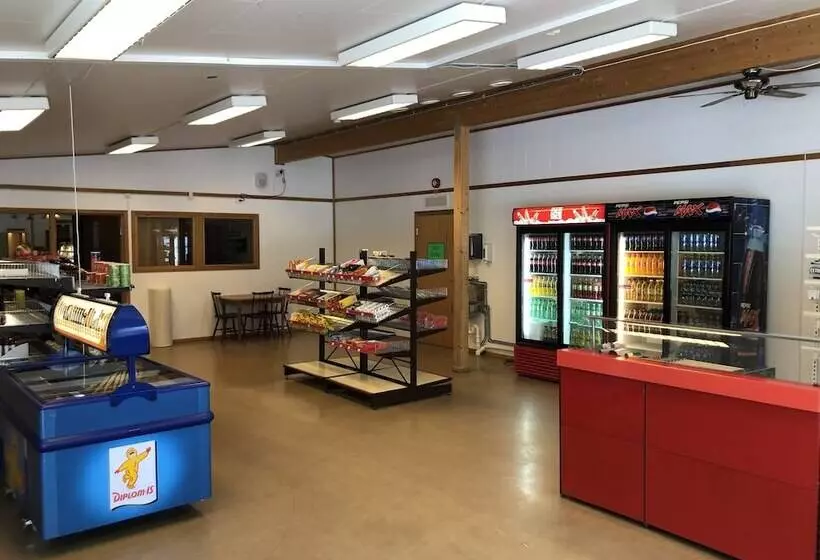 ペンション Dovreskogen Gjestegård As