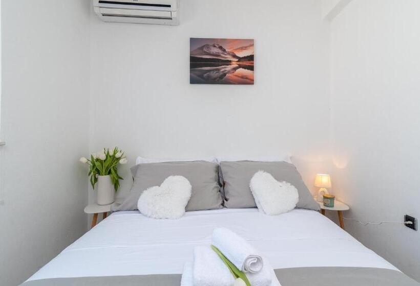 Pensão Aldino Rooms