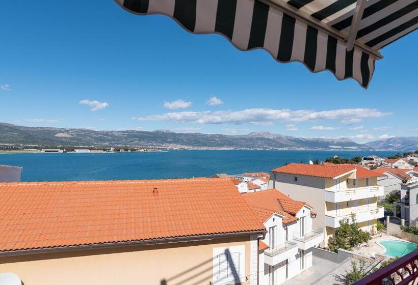 Pensão Aldino Rooms