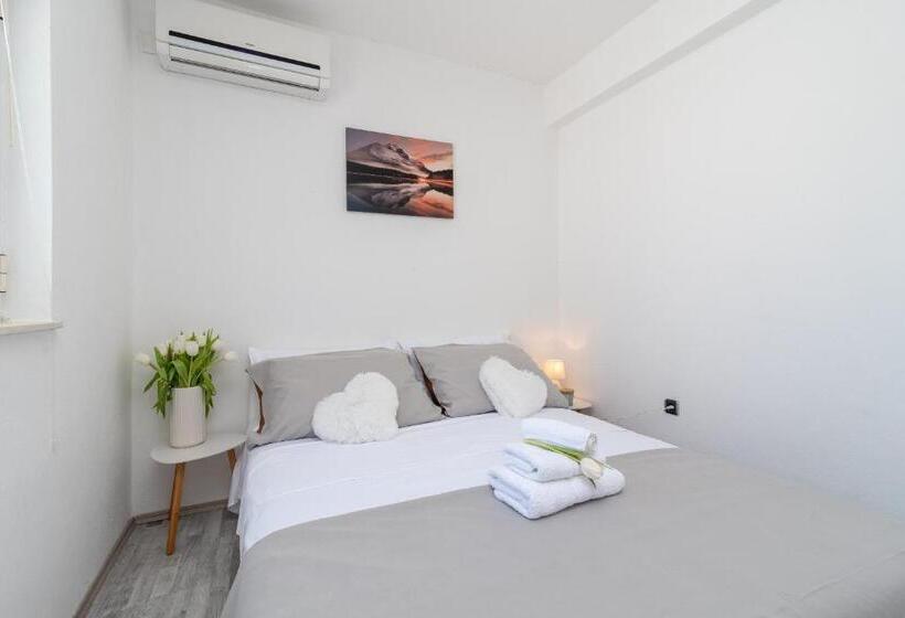 Pensão Aldino Rooms