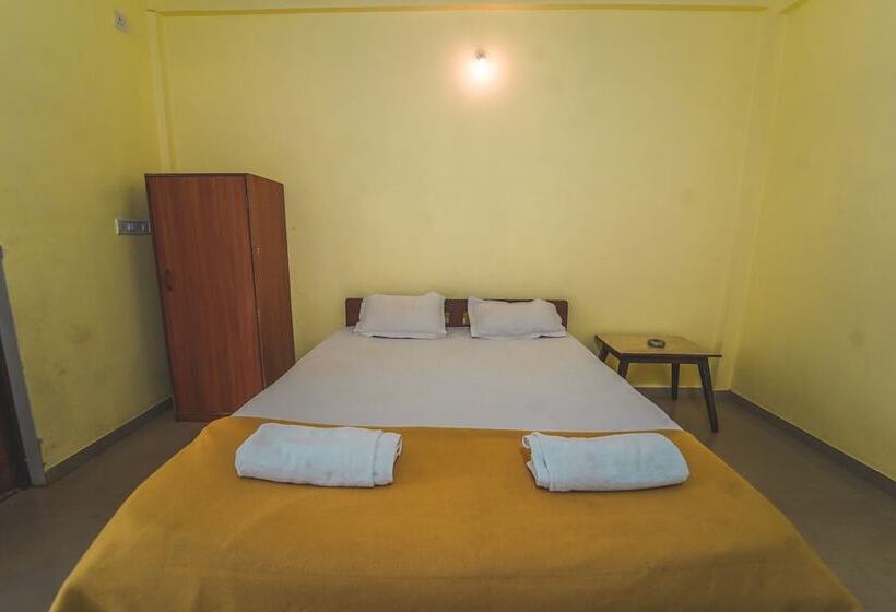 Piggy Hostel Arambol