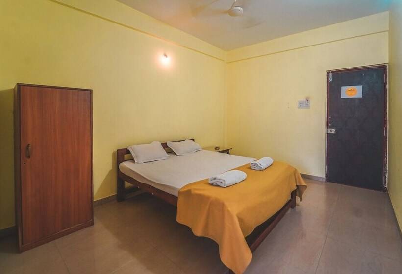 Piggy Hostel Arambol