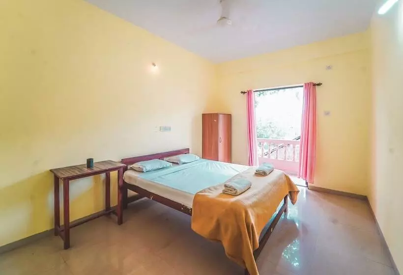 Piggy Hostel Arambol