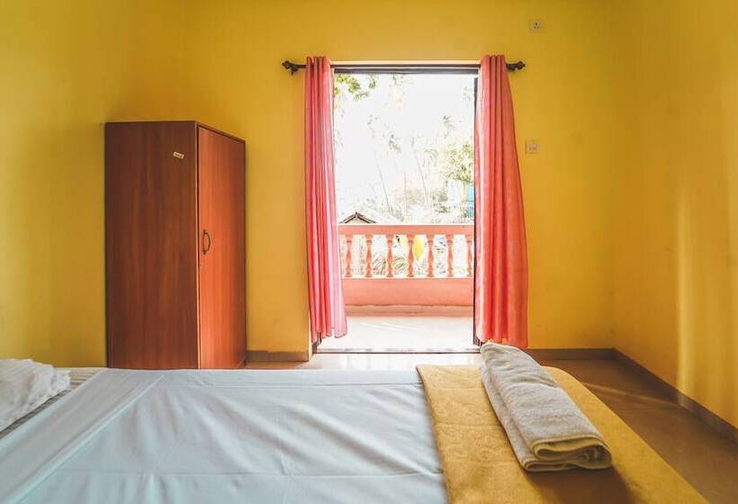 Piggy Hostel Arambol