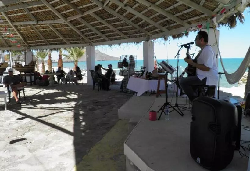 Seaside Hotel & Victor S Rv Park