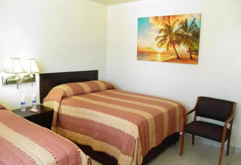 Seaside Hotel & Victor S Rv Park