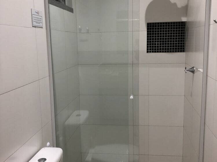 مسافرخانه Pousada Casa De Praia