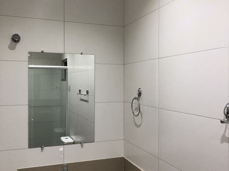 مسافرخانه Pousada Casa De Praia