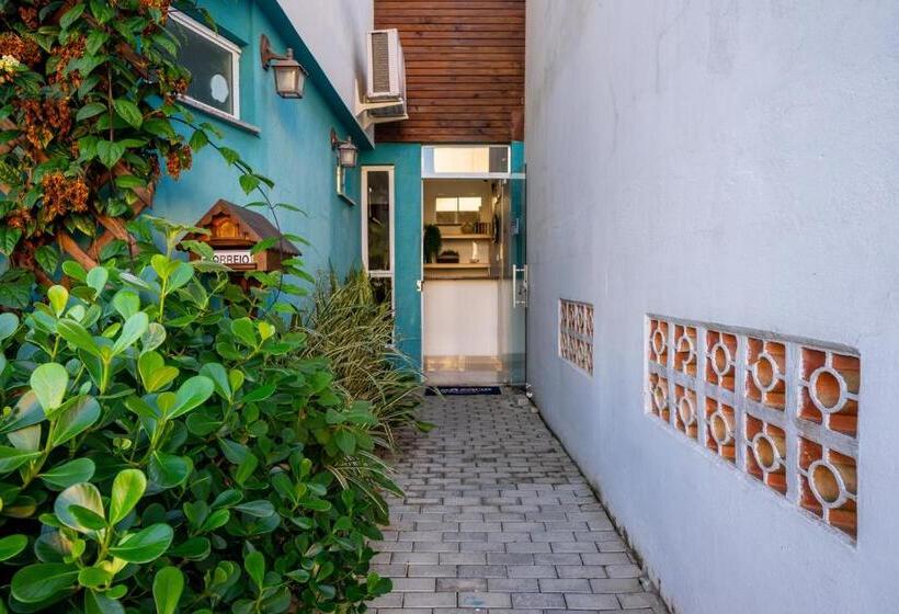 مسافرخانه Pousada Casa De Praia