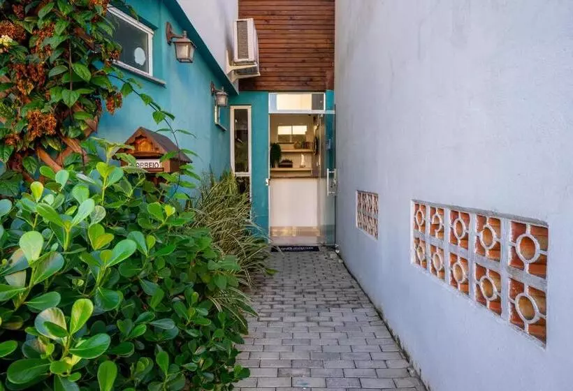 簡易ホテル Pousada Casa De Praia