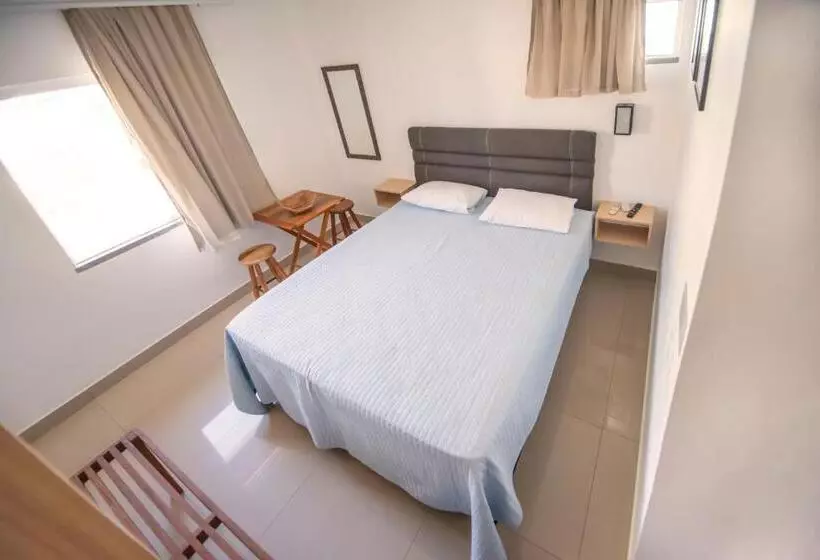 簡易ホテル Pousada Casa De Praia