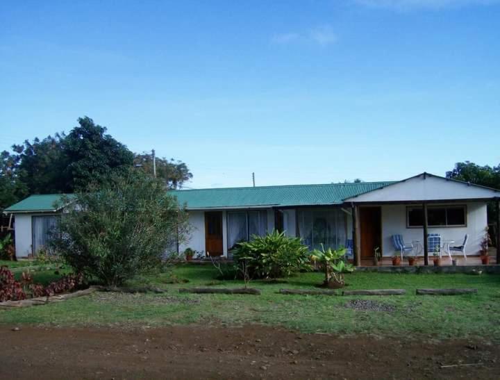 هتل Cabañas Anariki