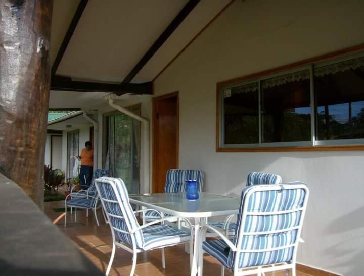 هتل Cabañas Anariki