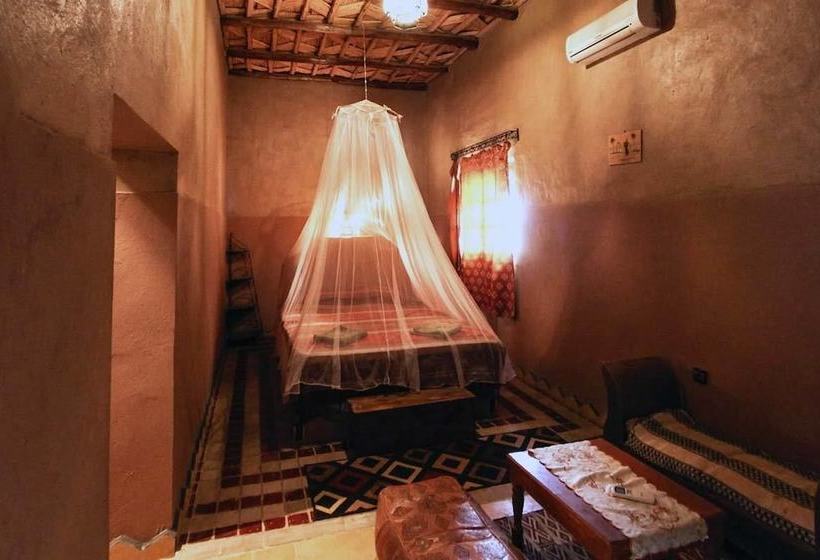 호텔 Auberge Takojt