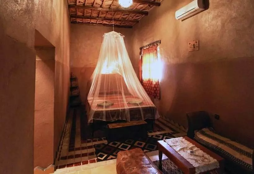 هتل Auberge Takojt