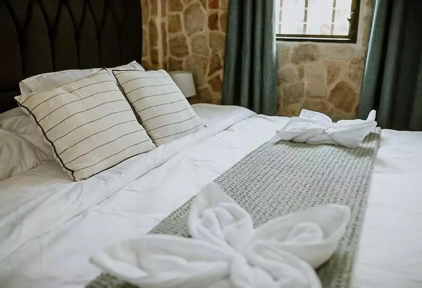 Hotelli Castillo Tambor Resort & Restaurant