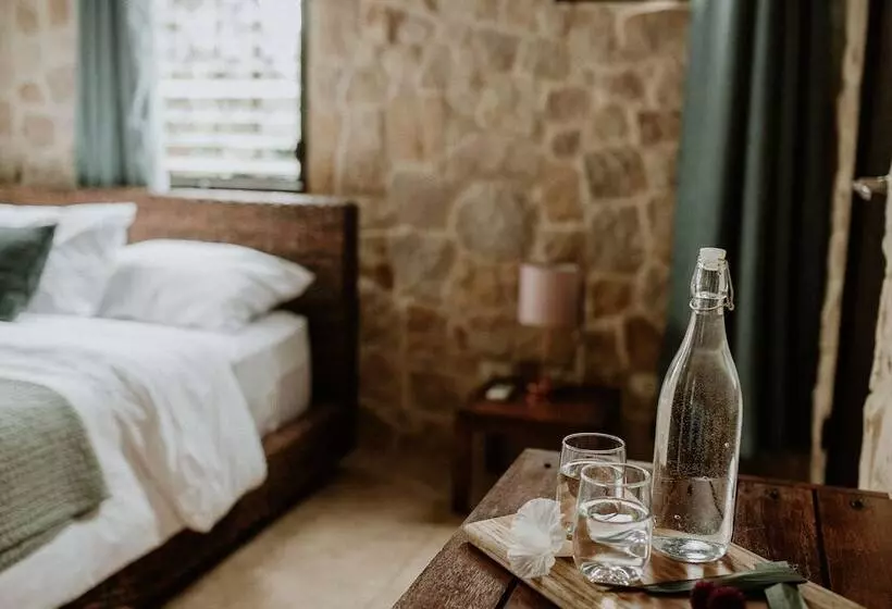 Hotelli Castillo Tambor Resort & Restaurant