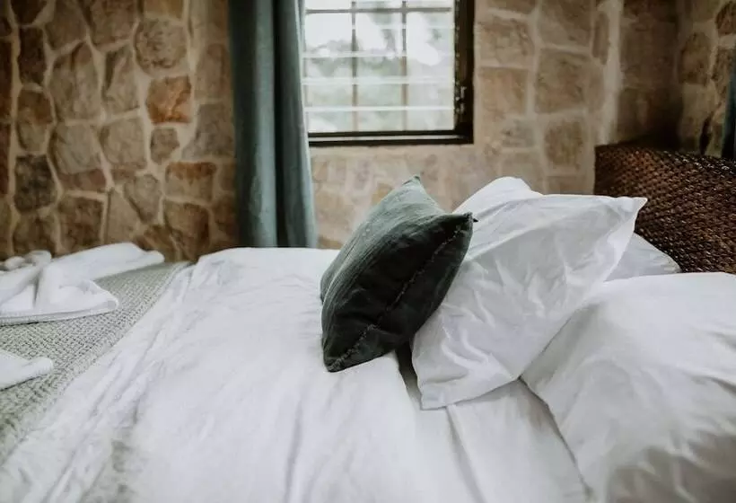 Hotelli Castillo Tambor Resort & Restaurant