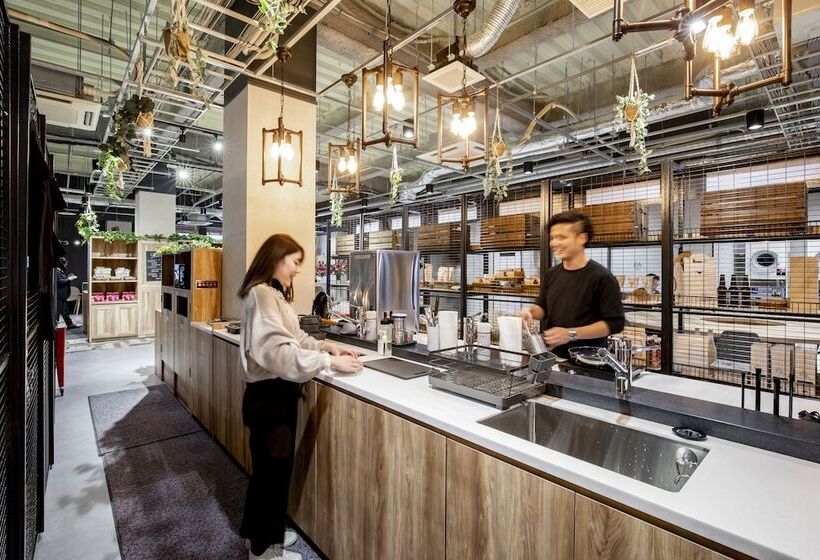 בית מלון כפרי Eight Point Inn Kanazawa