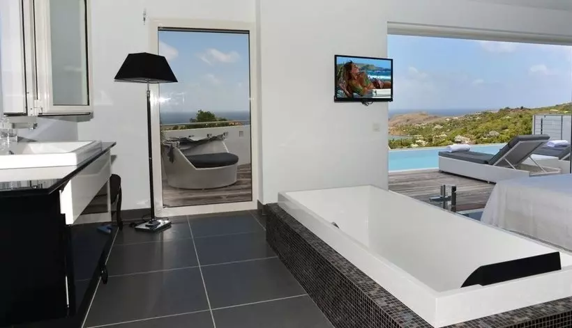 Villa Iris