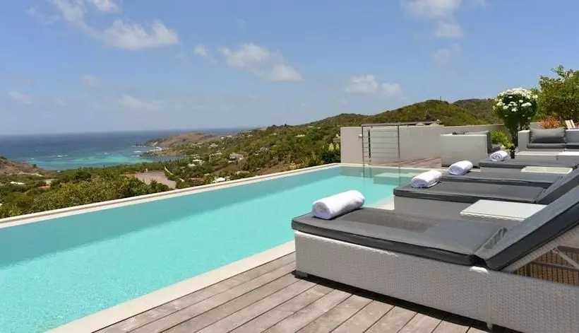 Villa Iris