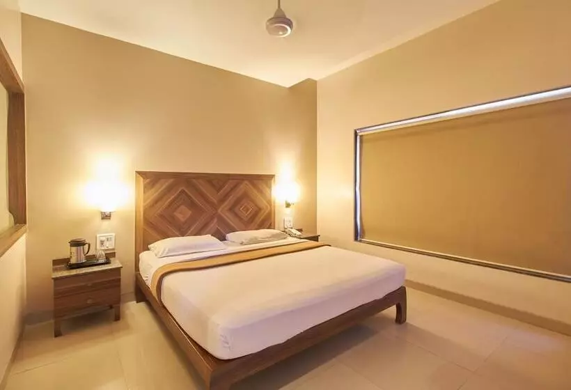 هتل Sai Palace Budget