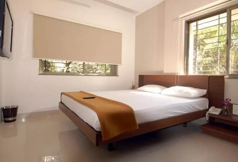 هتل Sai Palace Budget