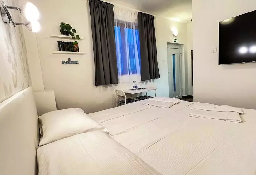 Pension Rooms Koblar