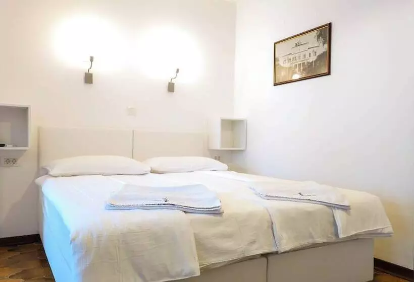 Pension Rooms Koblar