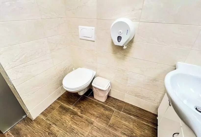 Pension Rooms Koblar