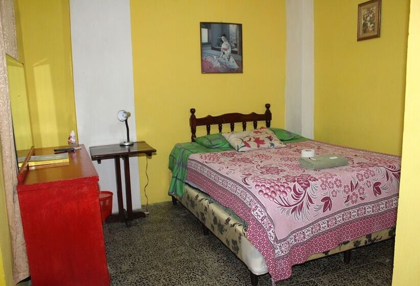 هاستل Casa Del Viajero