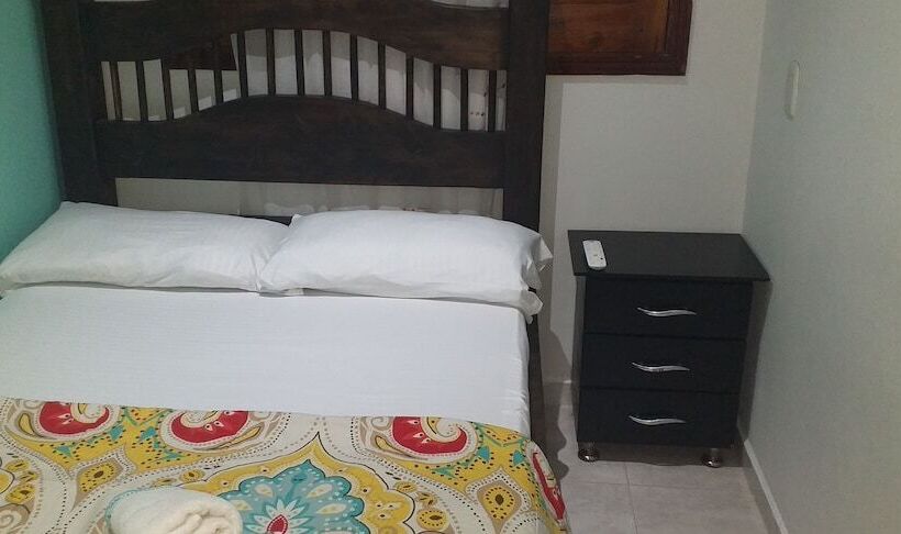 ユースホステル Hostal Balcones De Salento