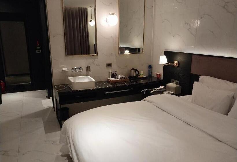 Brown Dot Hotel Busan Station