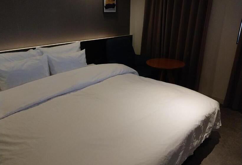 Brown Dot Hotel Busan Station