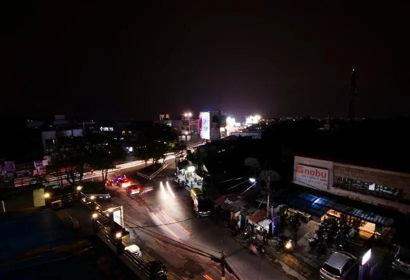 ホテル Guest House Salon Fora Gegerkalong Setiabudhi Bandung