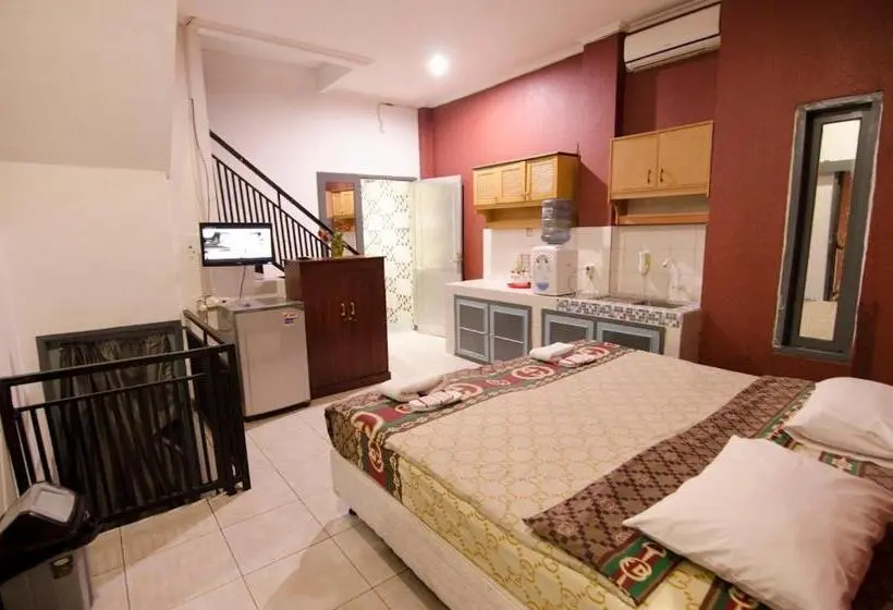 ホテル Guest House Salon Fora Gegerkalong Setiabudhi Bandung