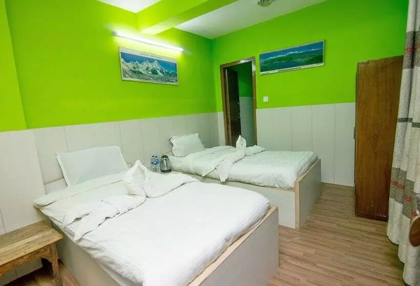 هتل Pomelo House