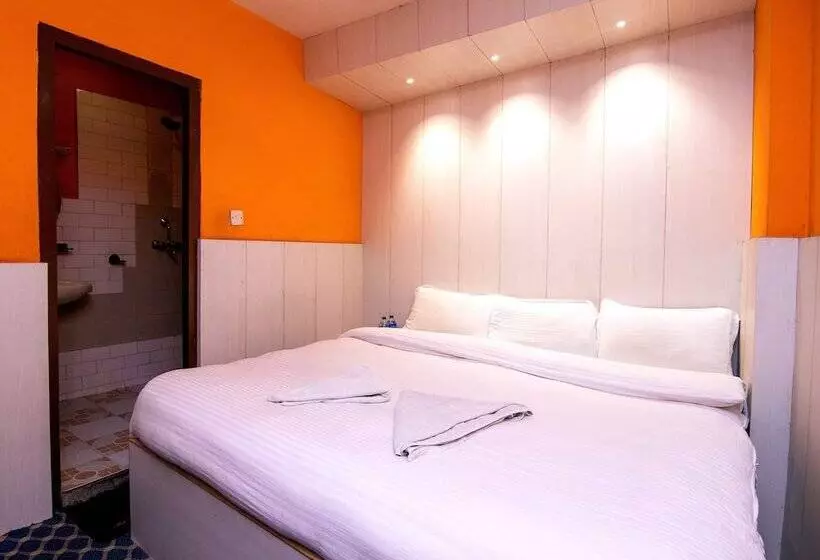 هتل Pomelo House