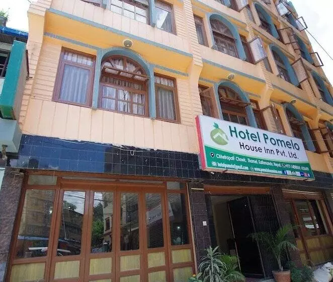 هتل Pomelo House