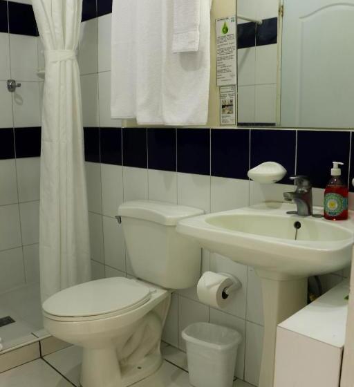 هتل Villa Serena San Benito