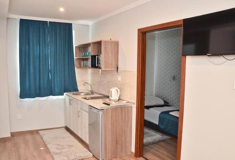 Média Panzió és Apartmanház