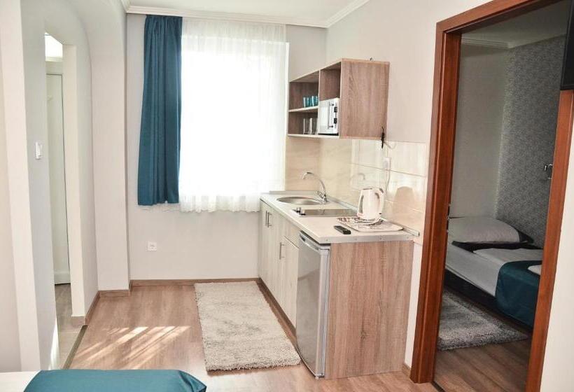 Média Panzió és Apartmanház