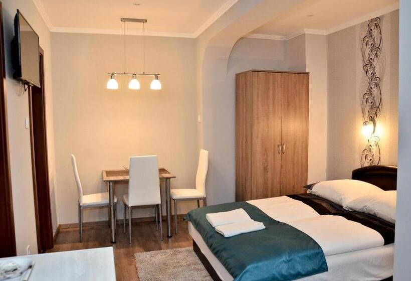 Média Panzió és Apartmanház