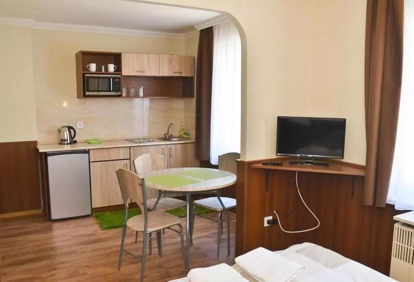 Média Panzió és Apartmanház