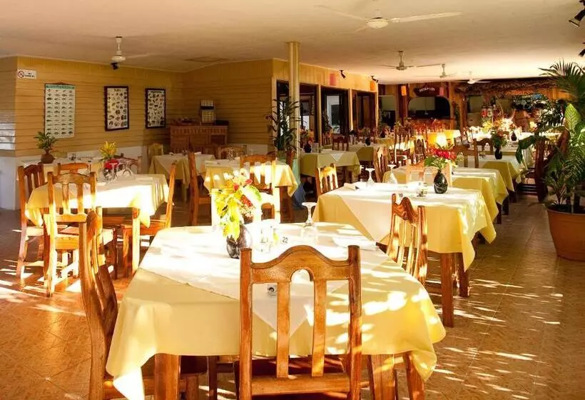 پانسیون Chez Marston